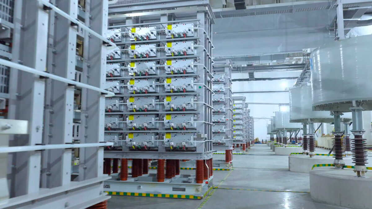 Les premiers salariés locaux de la gigafactory de Figueruelas sont déjà en Chine pour leur formation