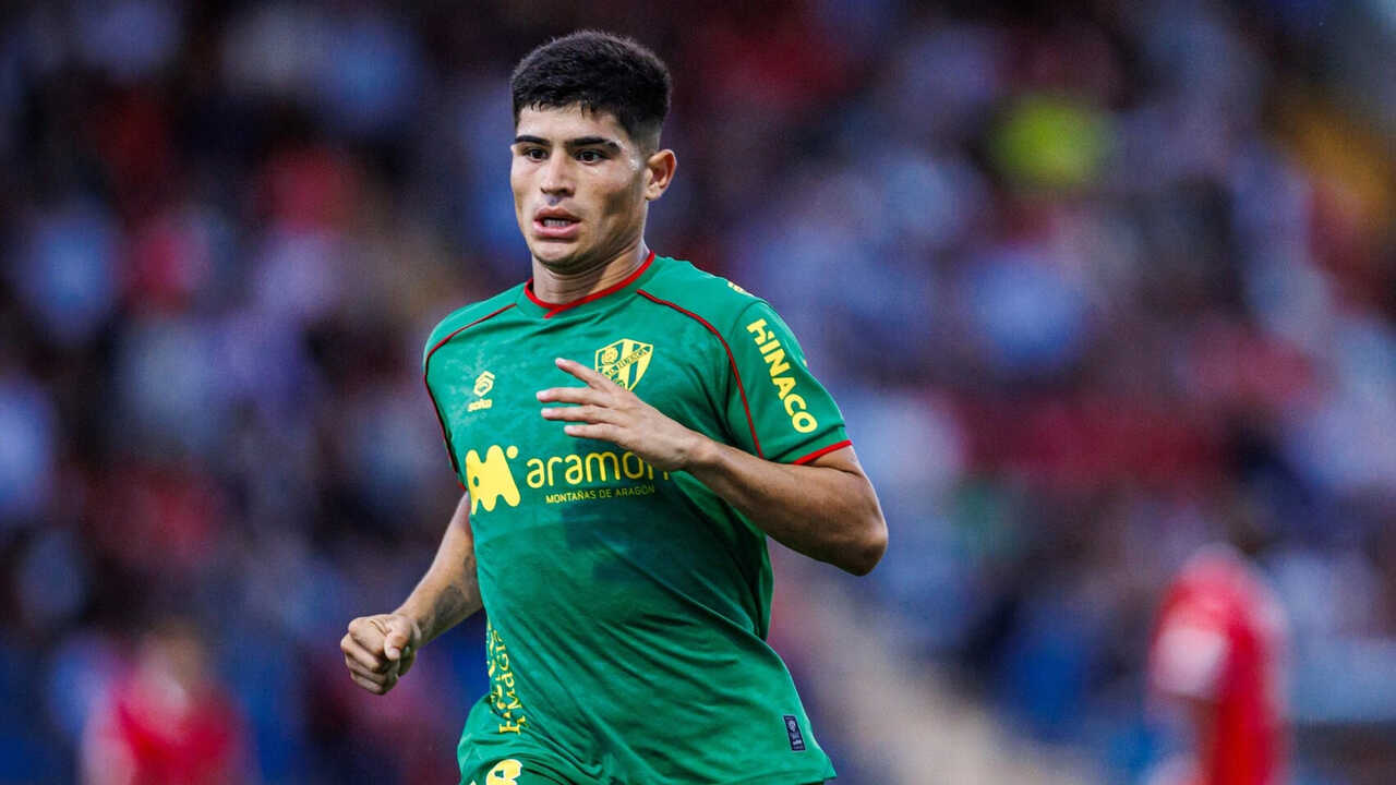 La S.D. Huesca déplore une nouvelle absence : Agustín Juárez blessé