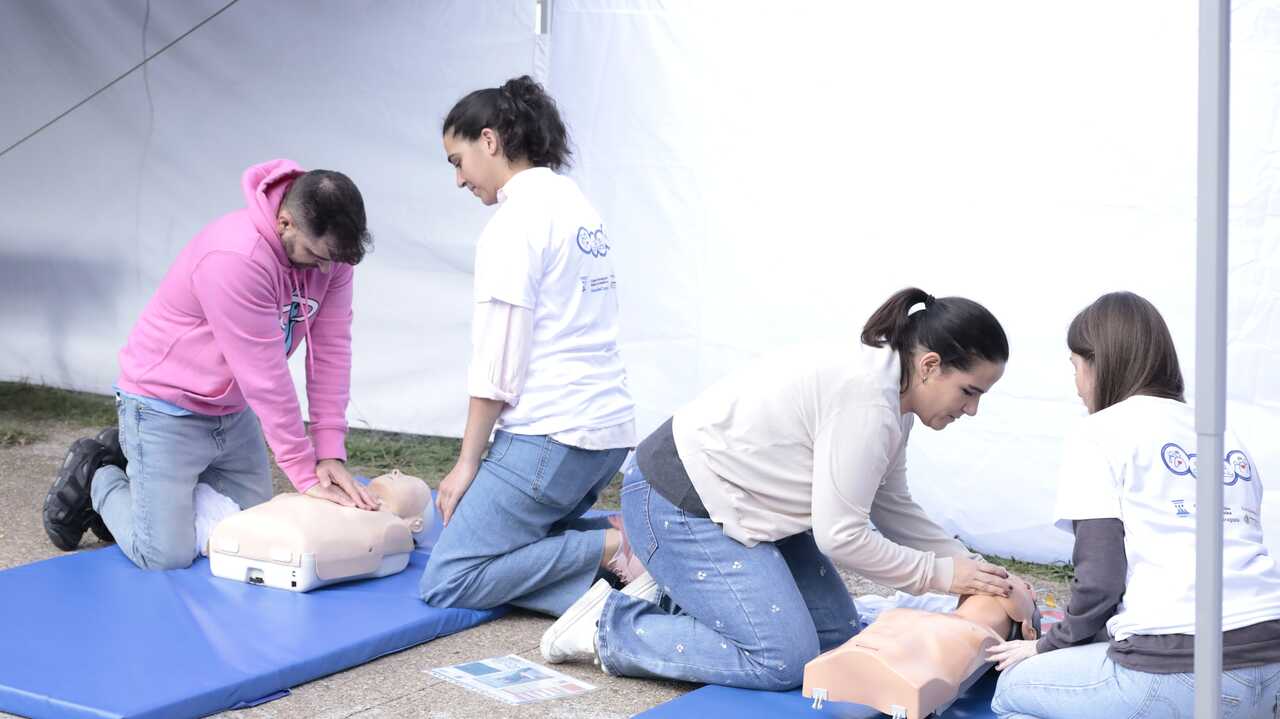 Apprendre à sauver des vies : les premières minutes d’un arrêt cardiaque sont entre les mains de tous