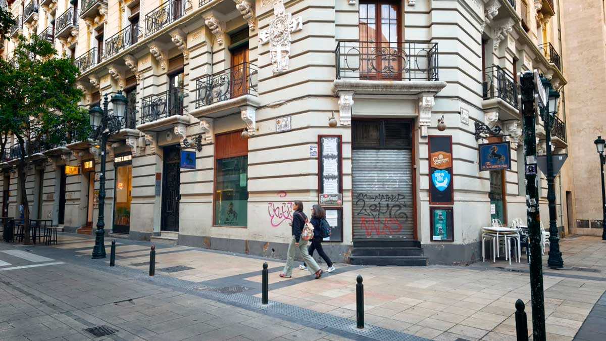 Un célèbre angle de la rue Don Jaime I pourrait revivre : son bar est à louer