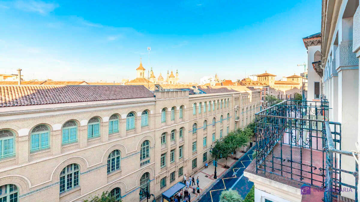 L’appartement de 133 m² dans un immeuble historique du centre de Saragosse vendu 260 000 euros
