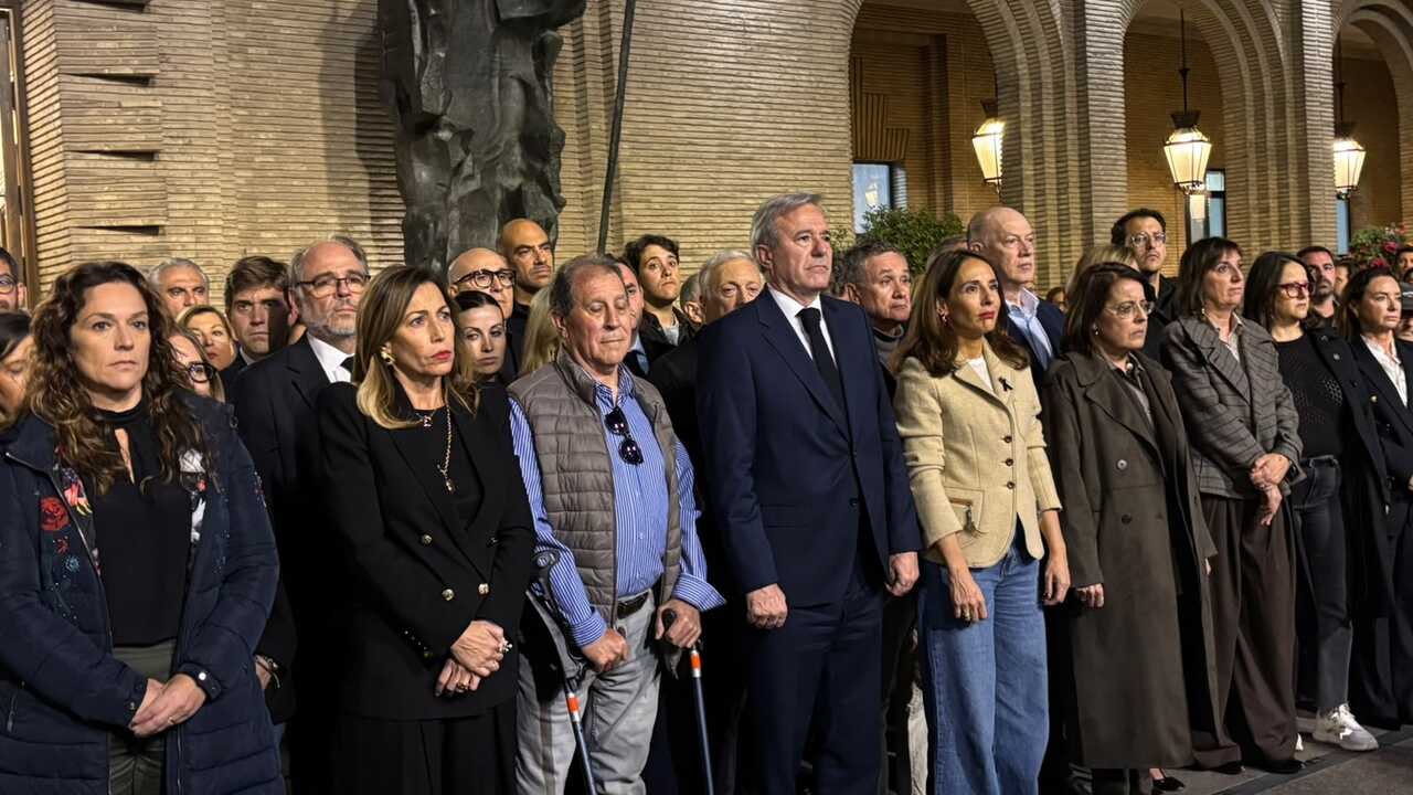 Minute de silence à Saragosse pour les victimes de l'accident ferroviaire de Tolède