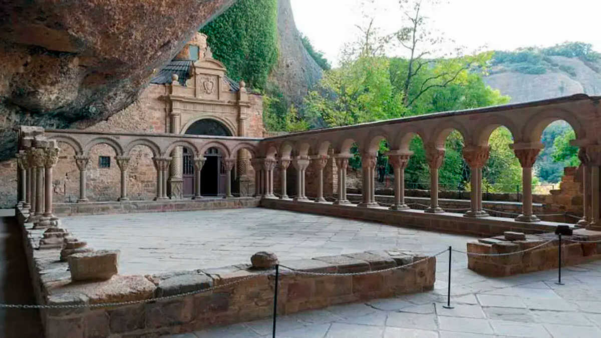 Le monastère de San Juan de la Peña rouvre après l’incendie : quand pourra-t-on visiter ce joyau patrimonial
